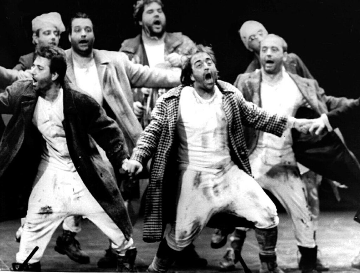 'Los hermanos Guarrindonguis', la chirigota de Selu García Cossío (1998)