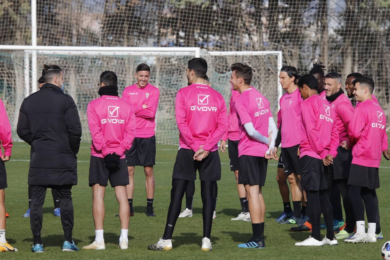 El primer entrenamiento de Alberto Ródenas con el Córdoba CF, en imágenes