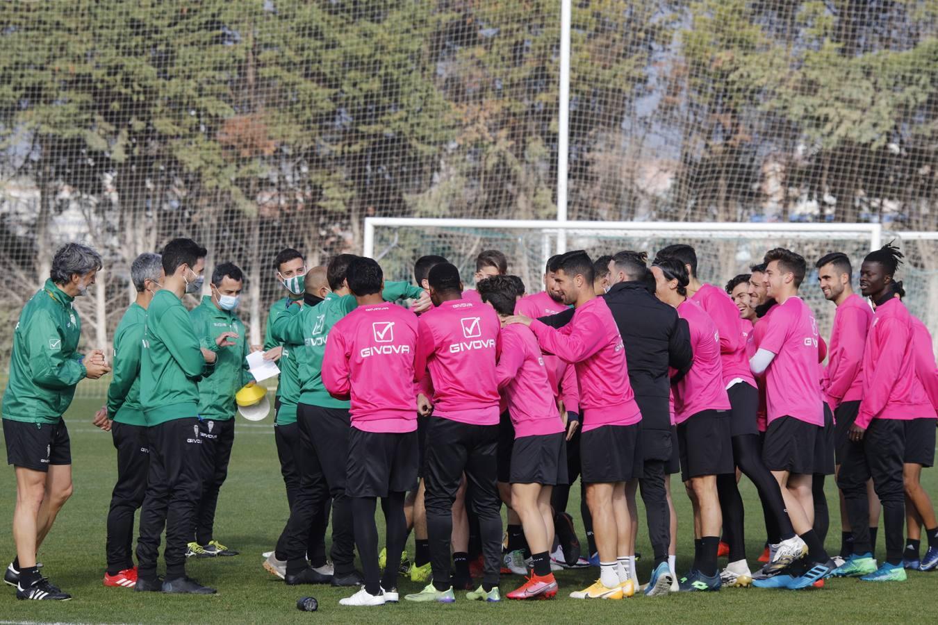 El primer entrenamiento de Alberto Ródenas con el Córdoba CF, en imágenes