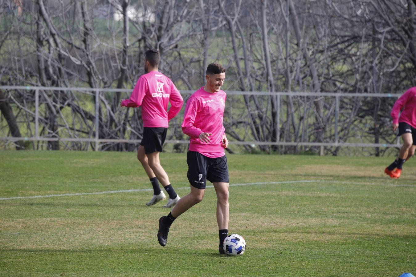 El primer entrenamiento de Alberto Ródenas con el Córdoba CF, en imágenes