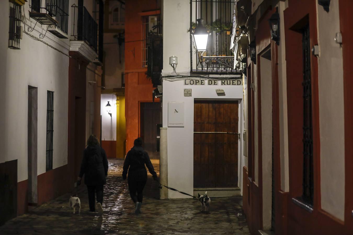 En Imágenes, el Ayuntamiento defiende la iluminación de la calle Mateos Gago