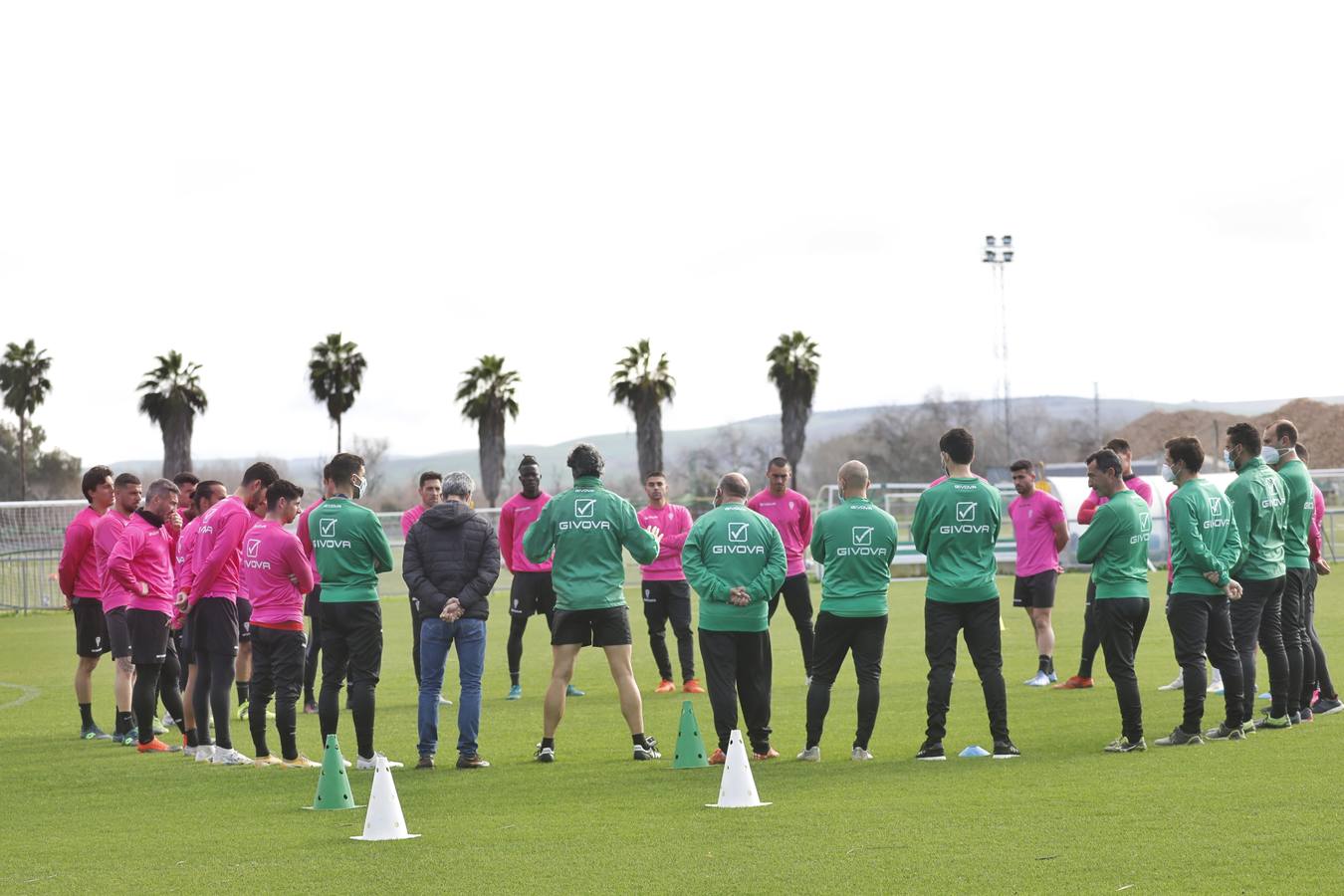 El primer día de Moussa Sidibé en el entreno del Córdoba CF, en imágenes