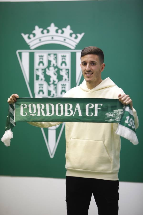 La presentación de Alberto Ródenas en el Córdoba CF, en imágenes