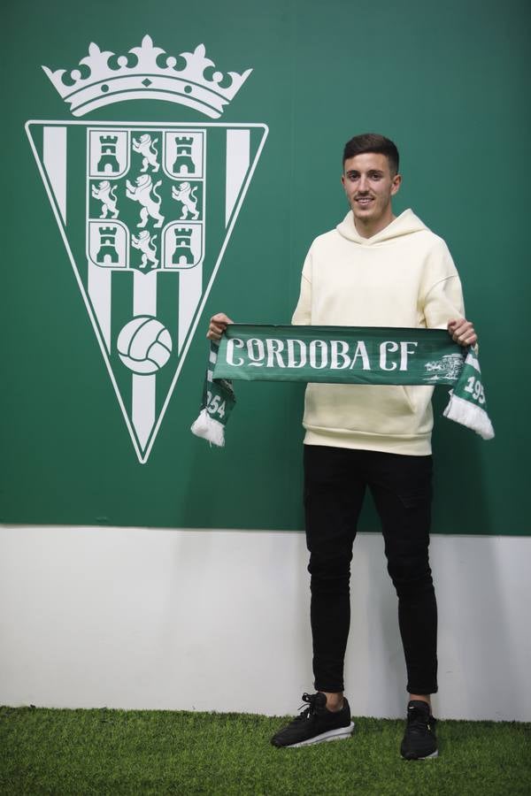 La presentación de Alberto Ródenas en el Córdoba CF, en imágenes