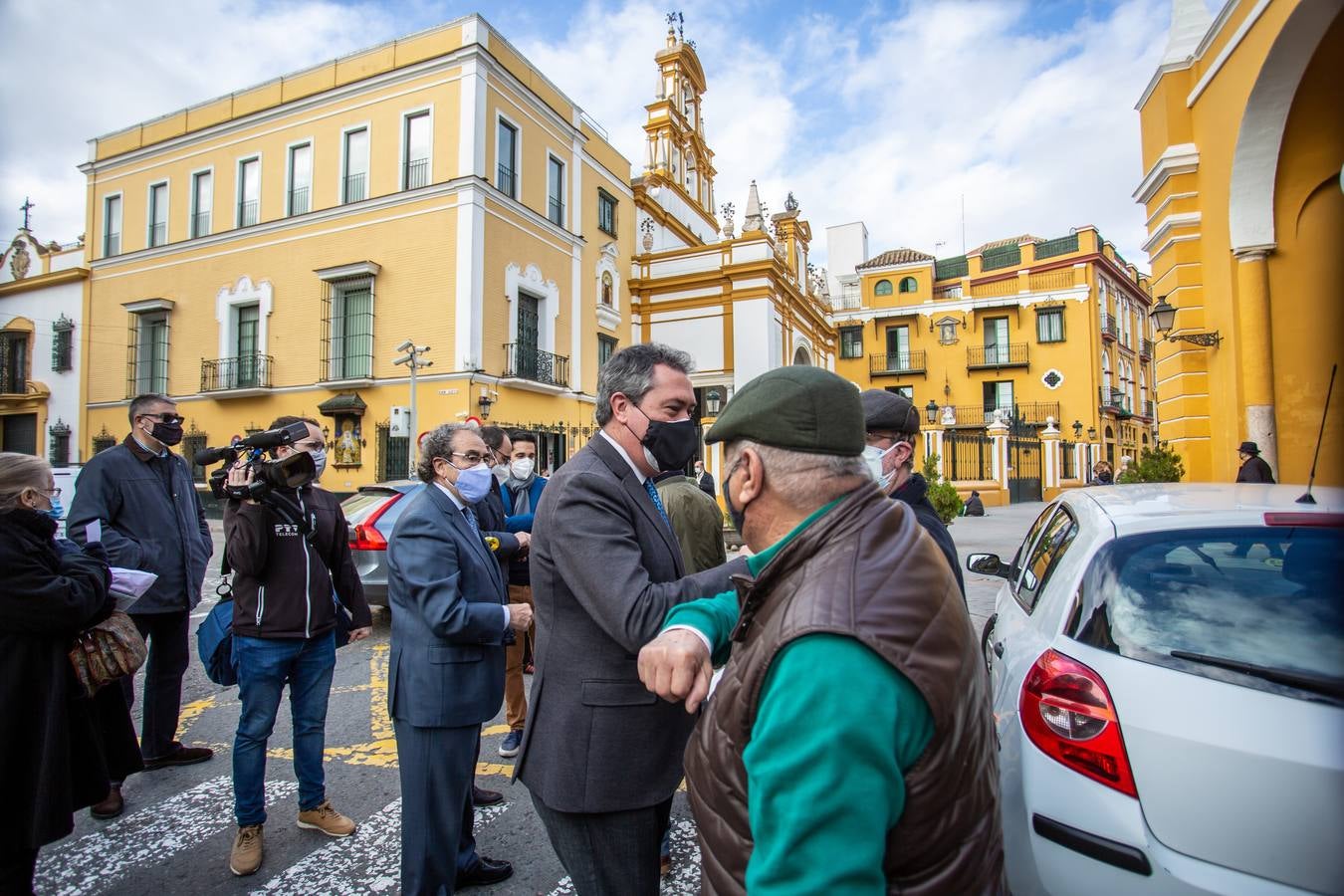 Primera fase de los trabajos de restauración de la muralla de la Macarena