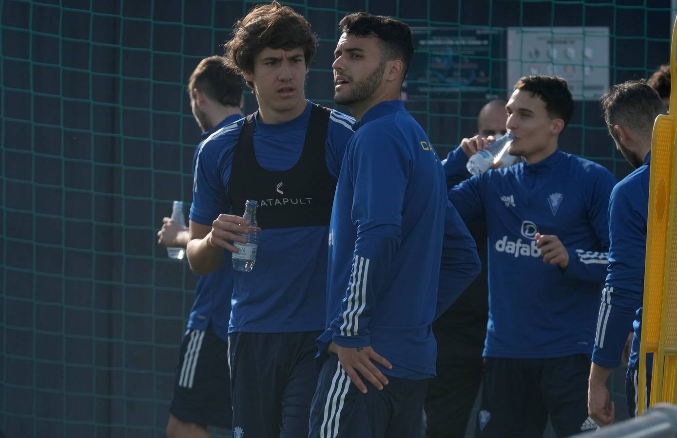 FOTOS: El Cádiz CF ya entrena con sus dos nuevos refuerzos