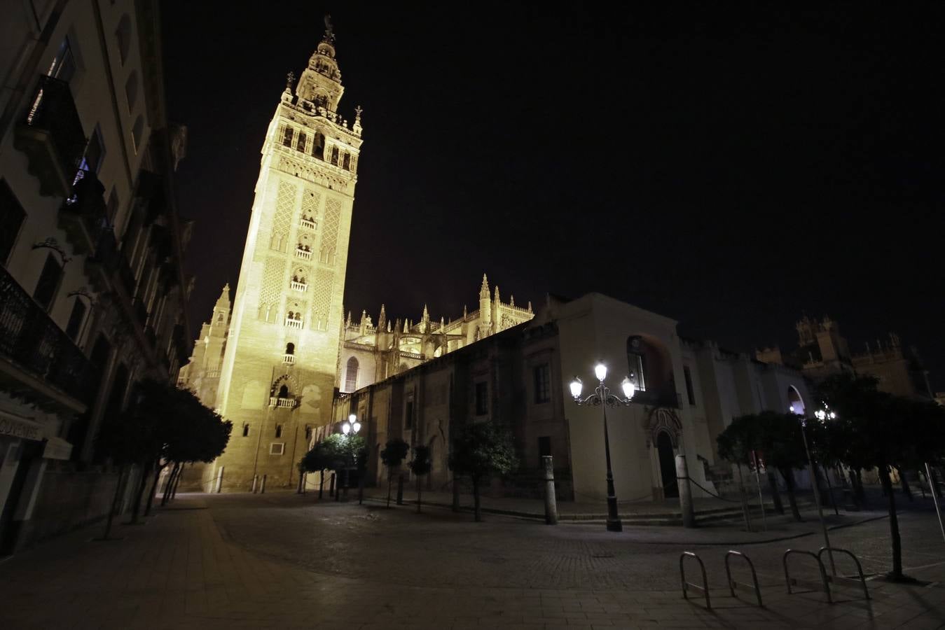 Sevilla durante el toque de queda