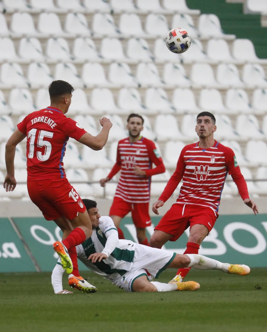 En imágenes, las mejores jugadas del Córdoba CF - Recreativo Granada