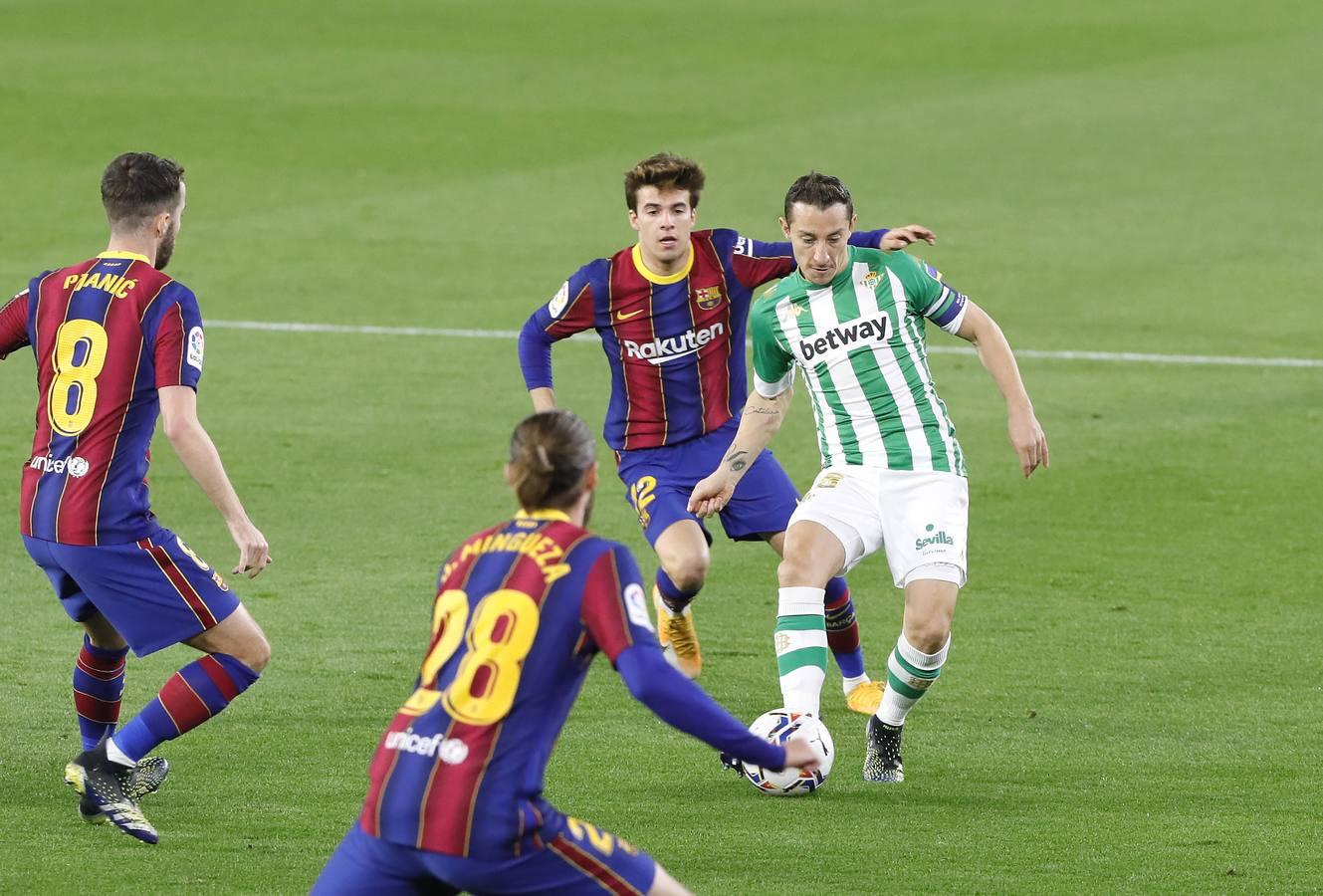 Las mejores imágenes del partido entre el Betis y el Barcelona