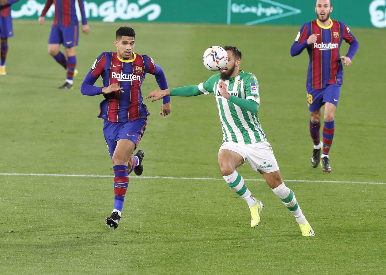 Las mejores imágenes del partido entre el Betis y el Barcelona