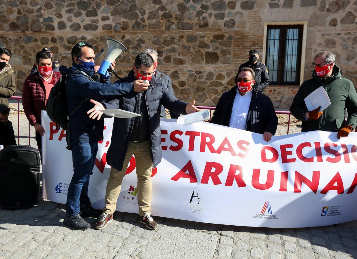 La protesta de los hosteleros en Toledo, en imágenes