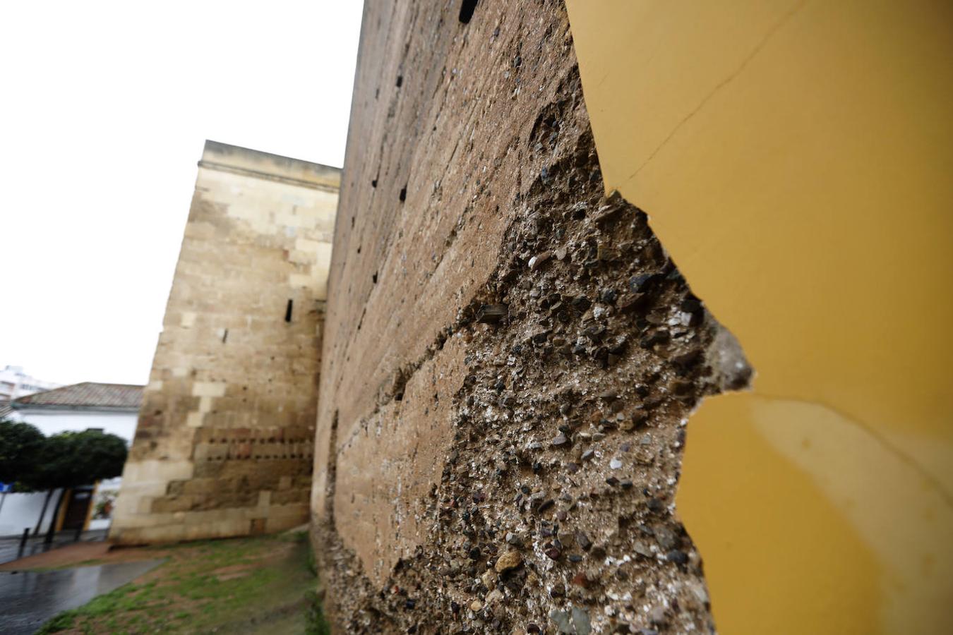 Luces y sombras de torres, puertas y patrimonio de Córdoba, en imágenes