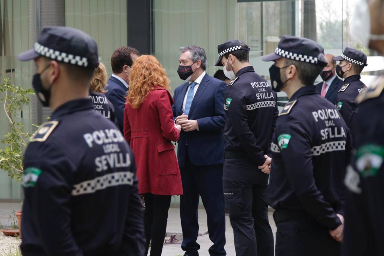 Fotogalería: Toma de posesión de los nuevos agentes de la Policía Local de Sevilla