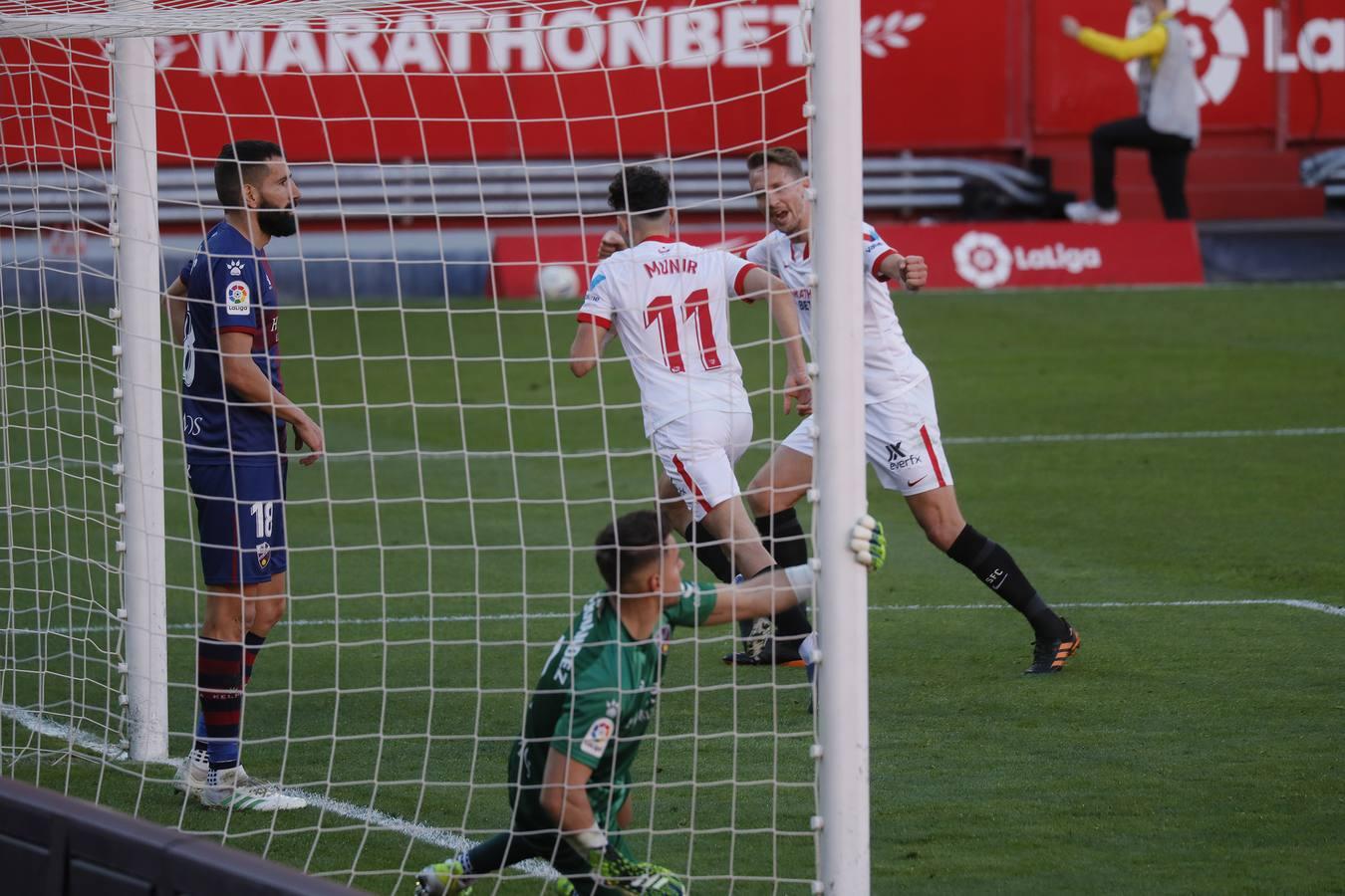 Las mejores imágenes del partido entre el Sevilla F.C. y el Huesca