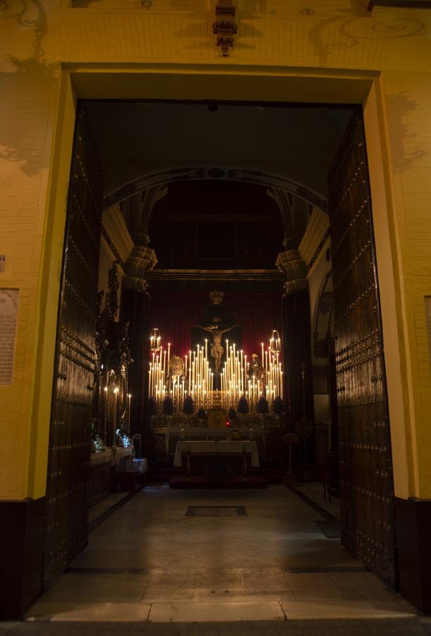 Altar de quinario del Cristo de la Salud de la Carretería