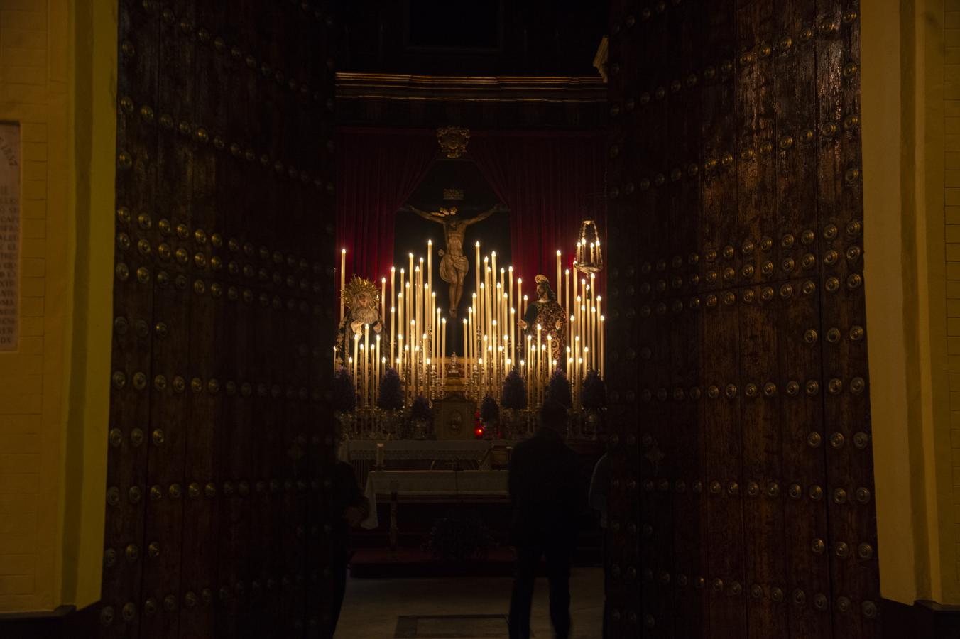 Altar de quinario del Cristo de la Salud de la Carretería