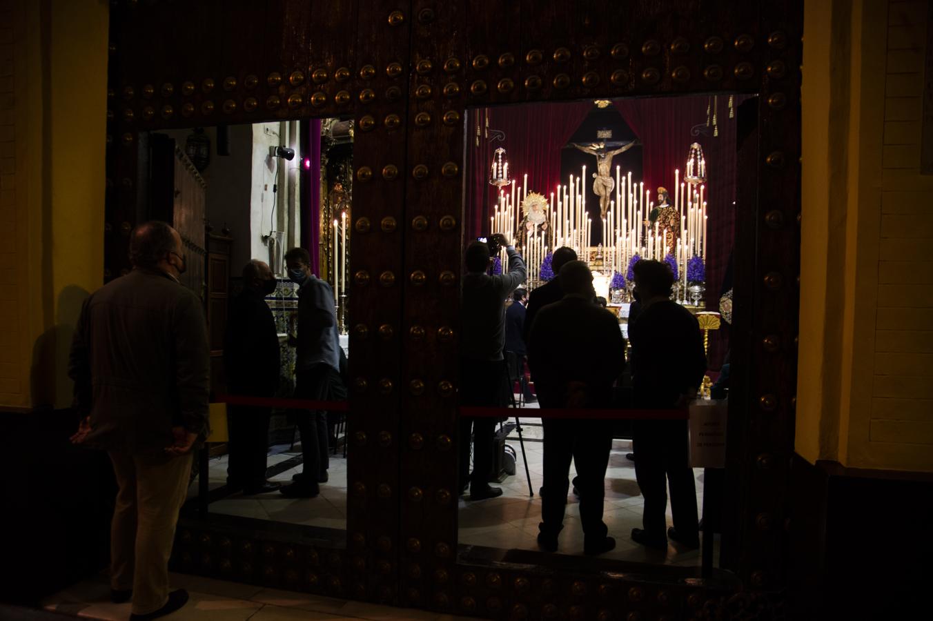 Altar de quinario del Cristo de la Salud de la Carretería