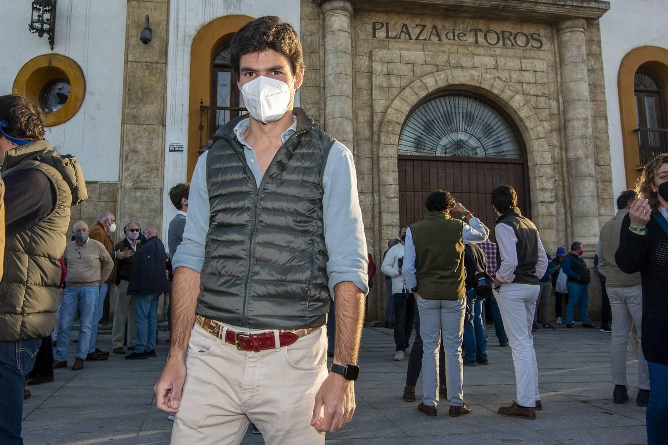 Protesta en Espartinas en defensa de la tauromaquia, en imágenes