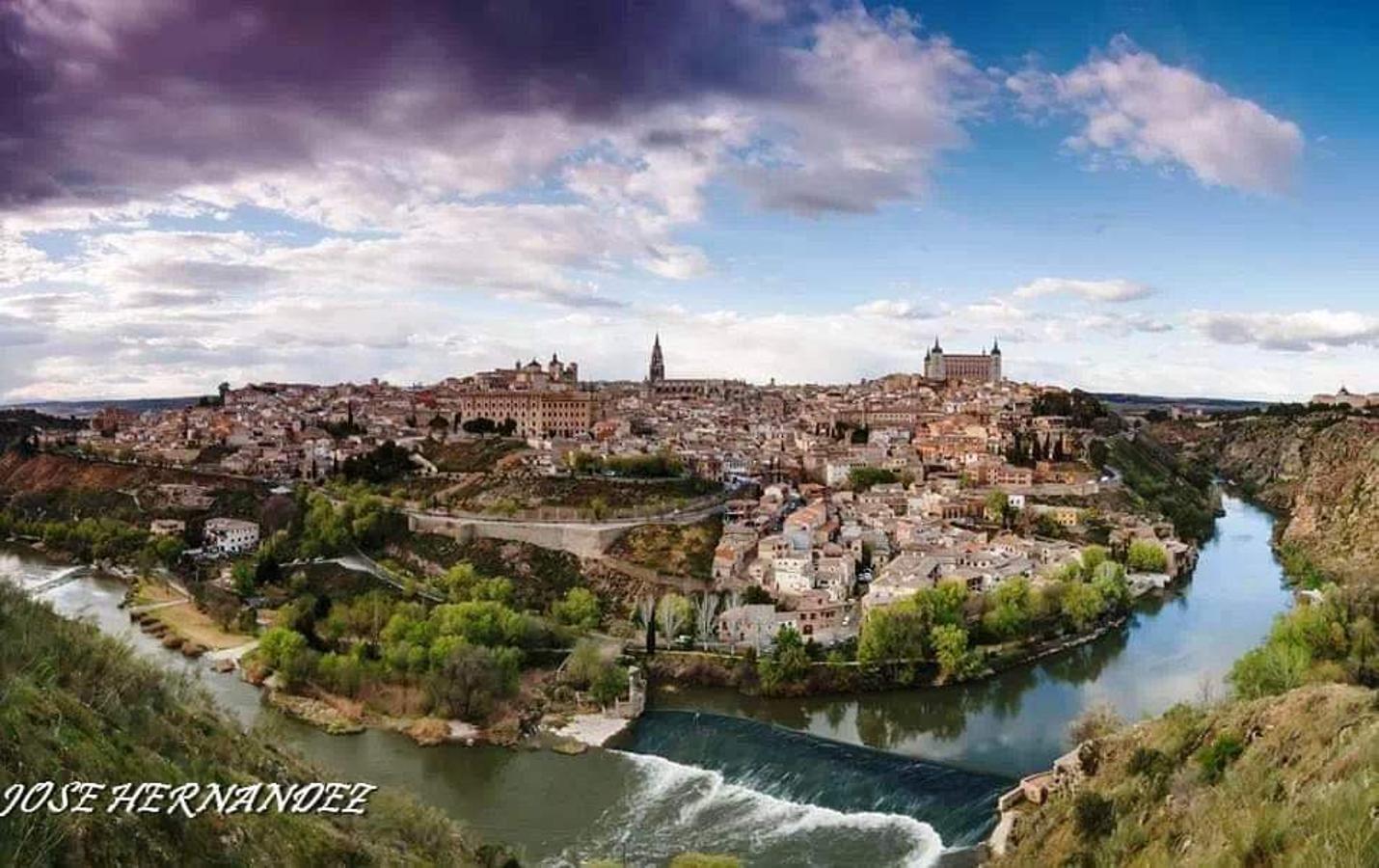 Una historia de 3.000 fotografías sobre la ciudad de Toledo resumidas en un puñado de instantáneas