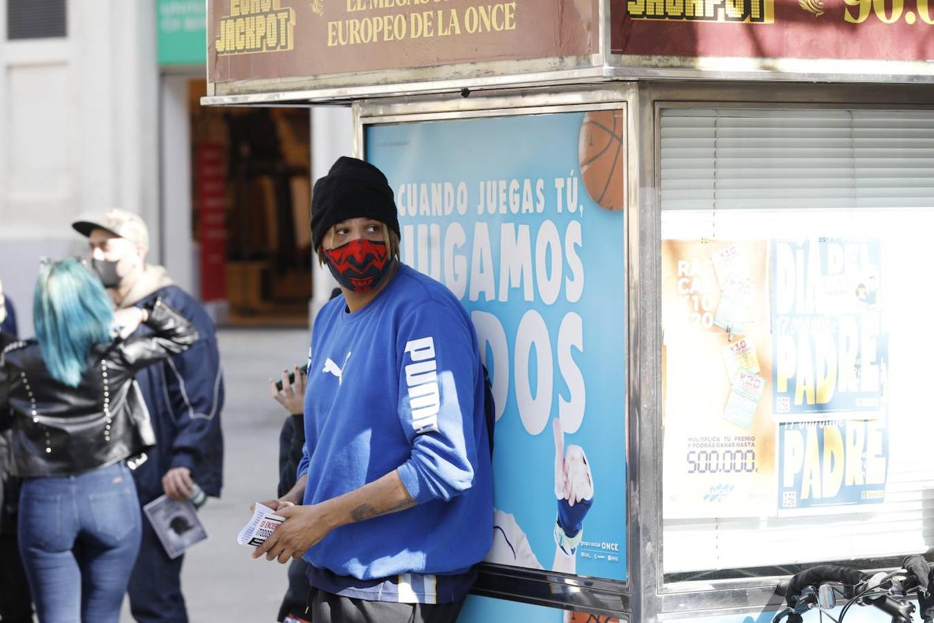 La concentración por la libertad del rapero Pablo Hasel en el Bulevar, en imágenes