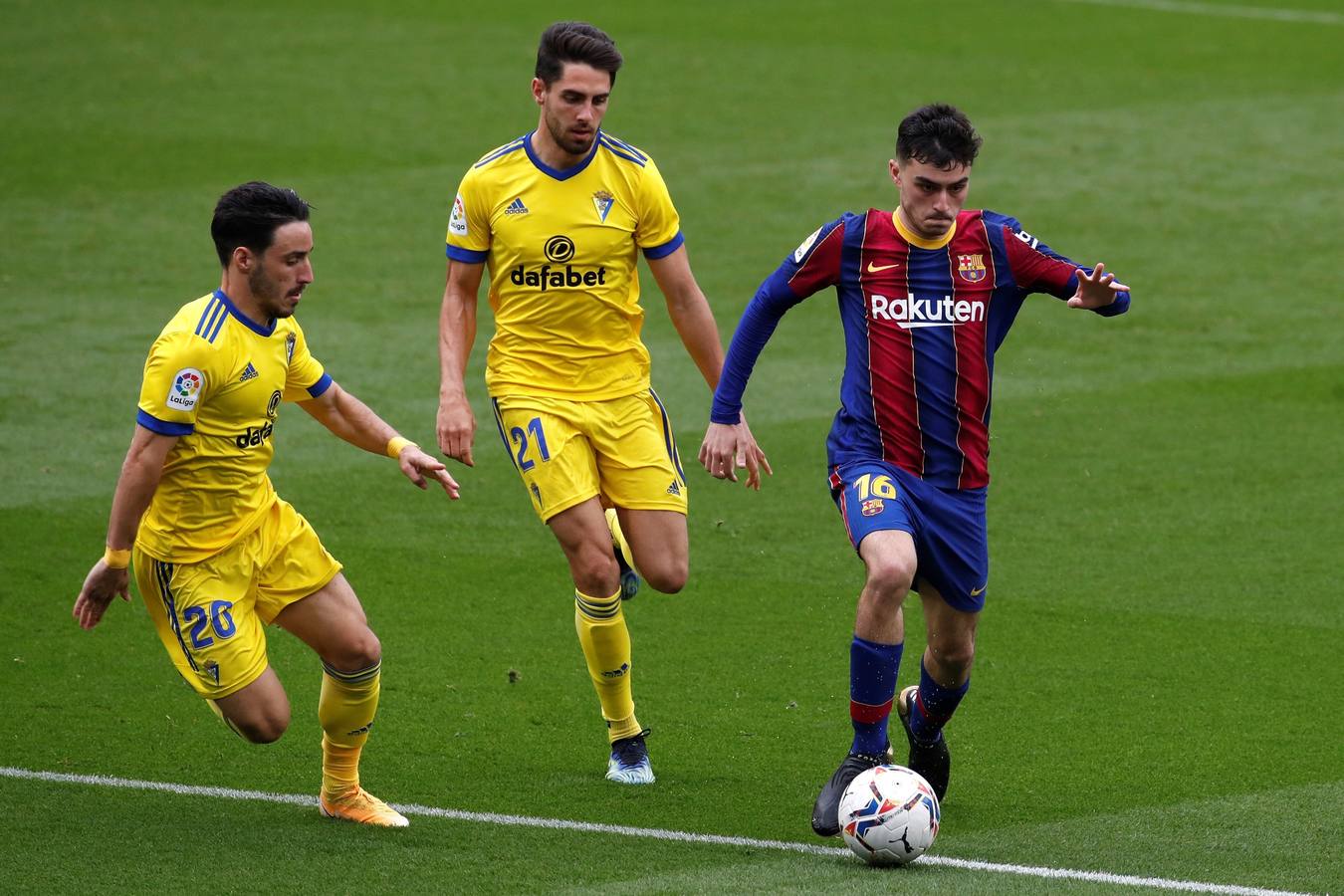 FOTOS: Las imágenes del empate del Cádiz en Barcelona