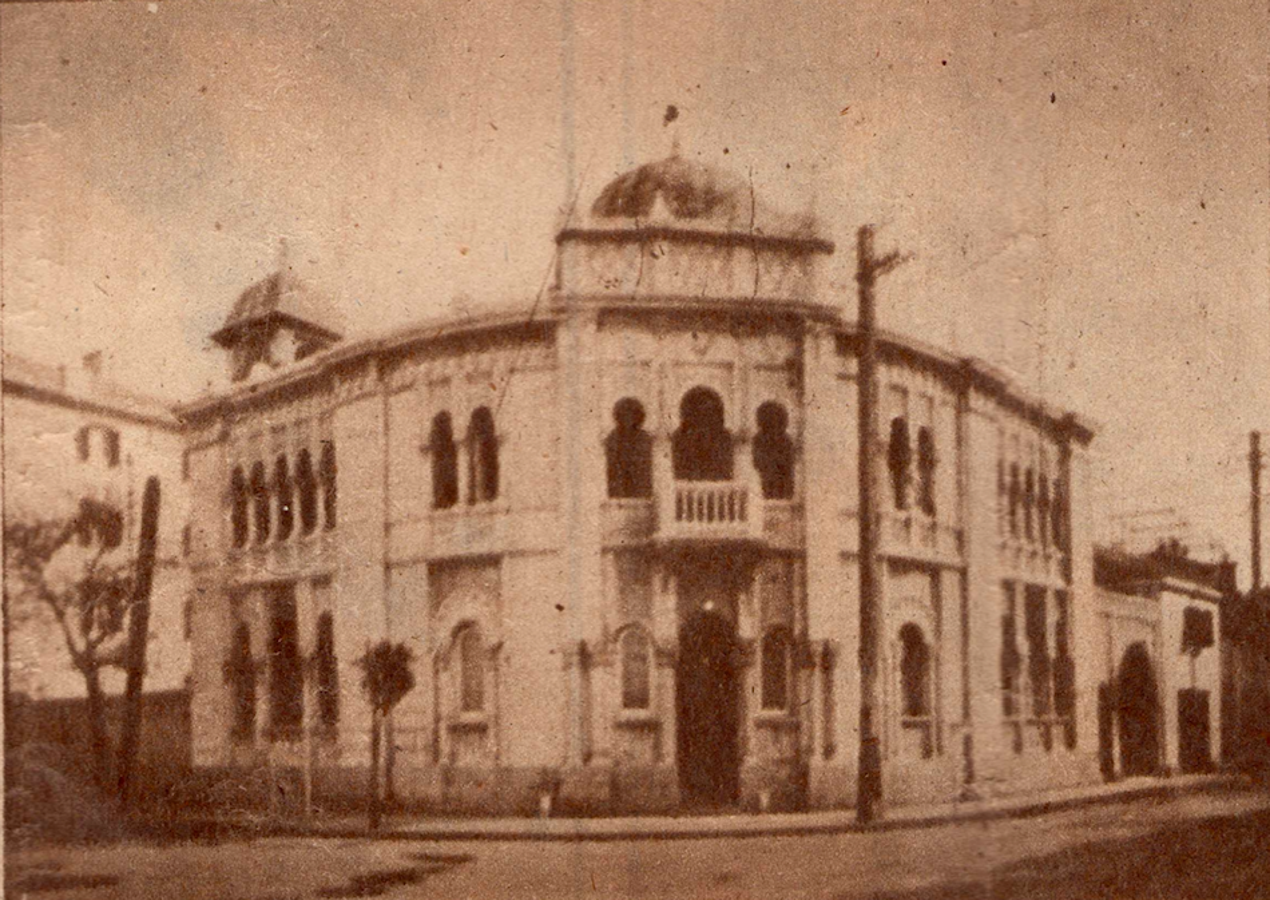 El arquitecto también construyó en 1924 la mansión de verano del granadino Antonio Ramos, pionero de los cines en China. 