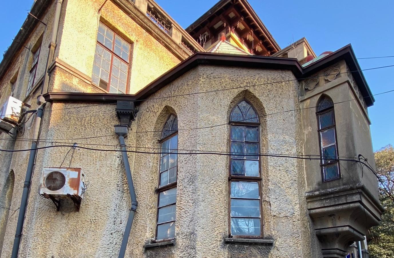 La antigua capilla de la Casa Agustina ha sido reconvertida en una habitación para otra familia. 