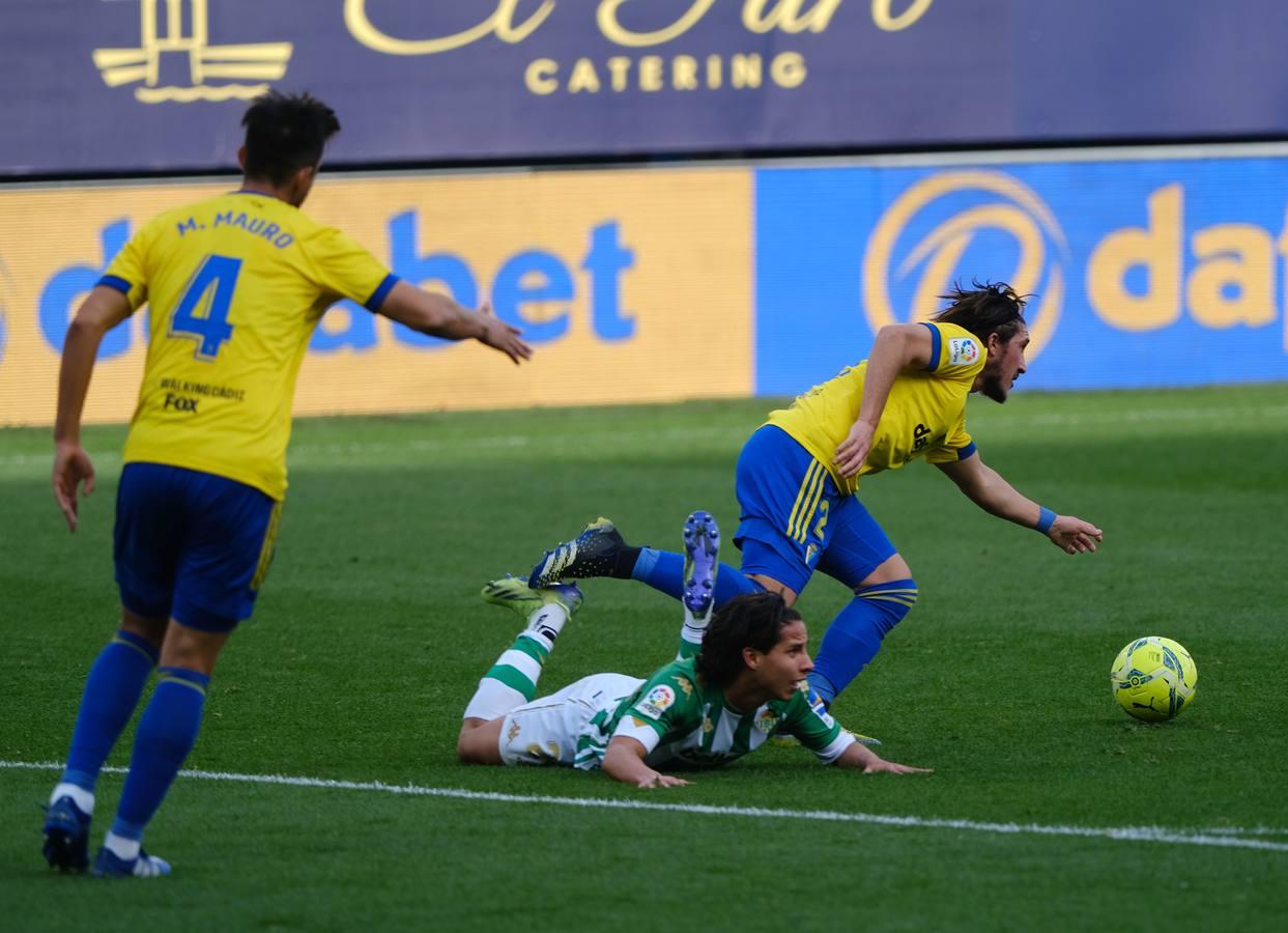 En imágenes, el partido entre el Cádiz y el Betis