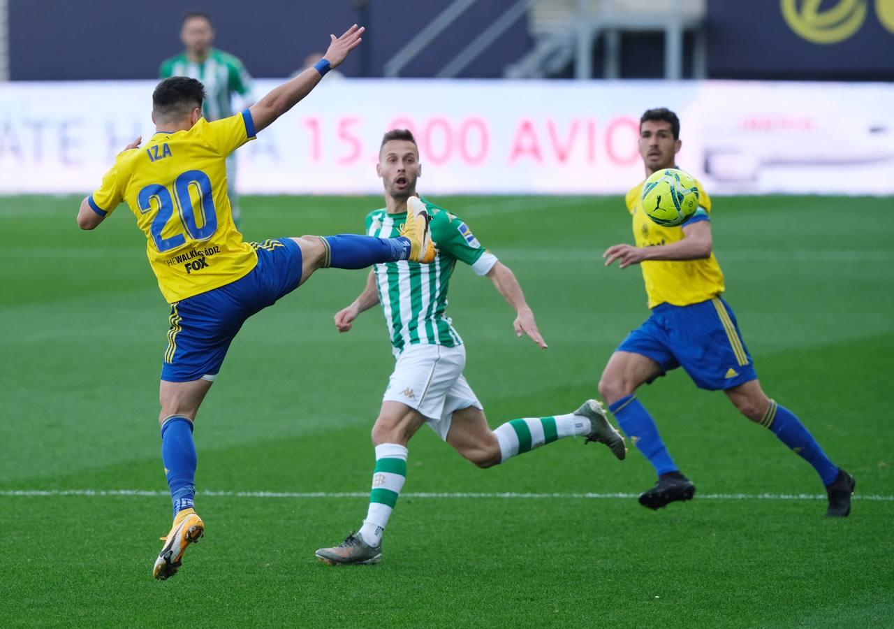 En imágenes, el partido entre el Cádiz y el Betis