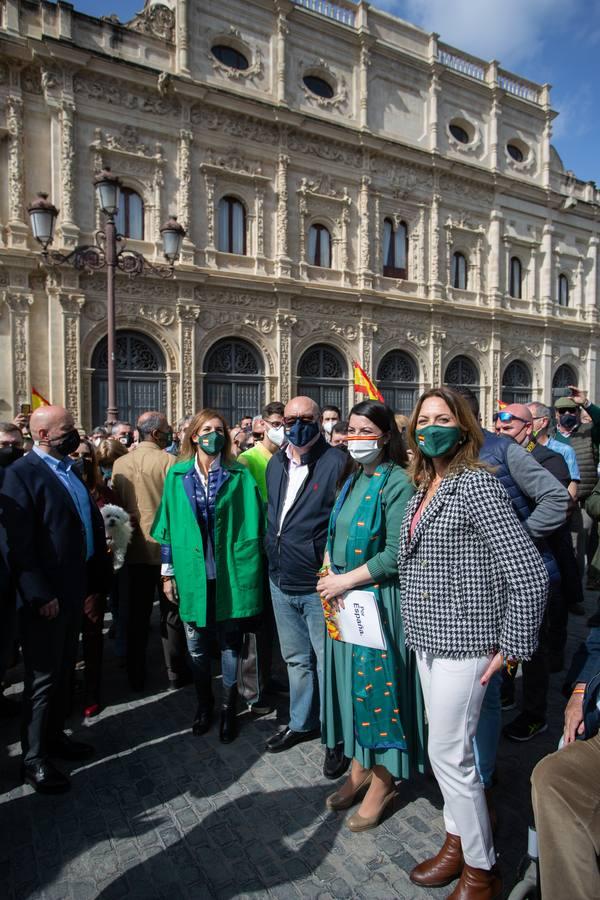 En imágenes, acto de Vox en la Plaza de San Francisco de Sevilla