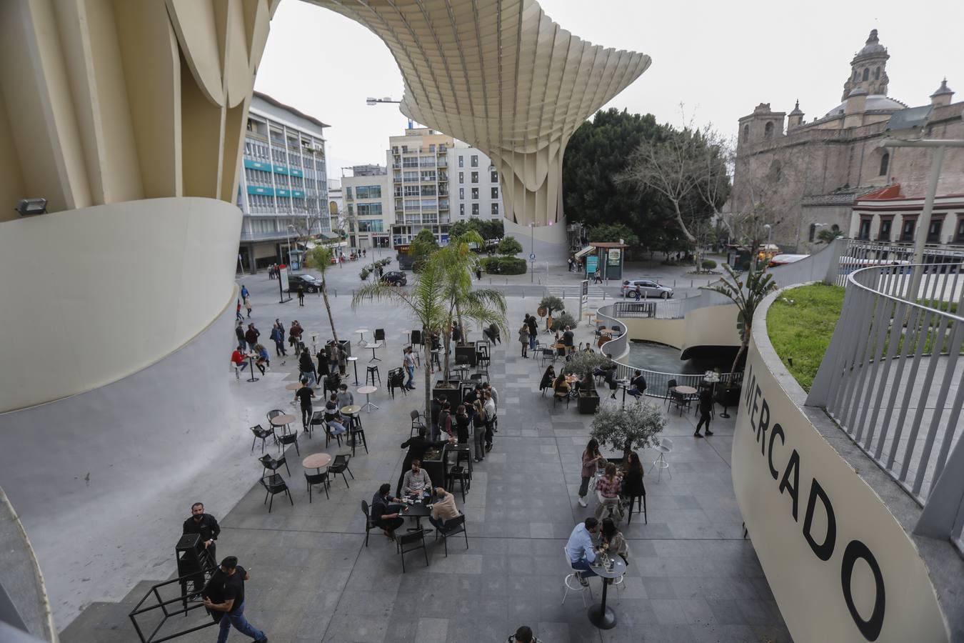 Las buenas temperaturas del puente del Día de Andalucía invitan a los paseos por Sevilla