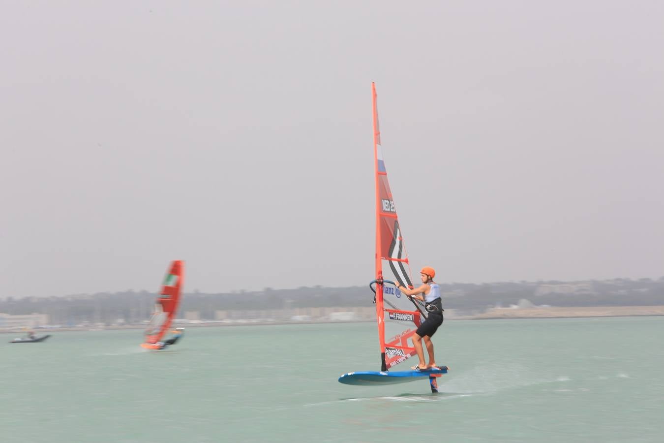 FOTOS: La Semana Olímpica Andaluza de vela, en la Bahía de Cádiz