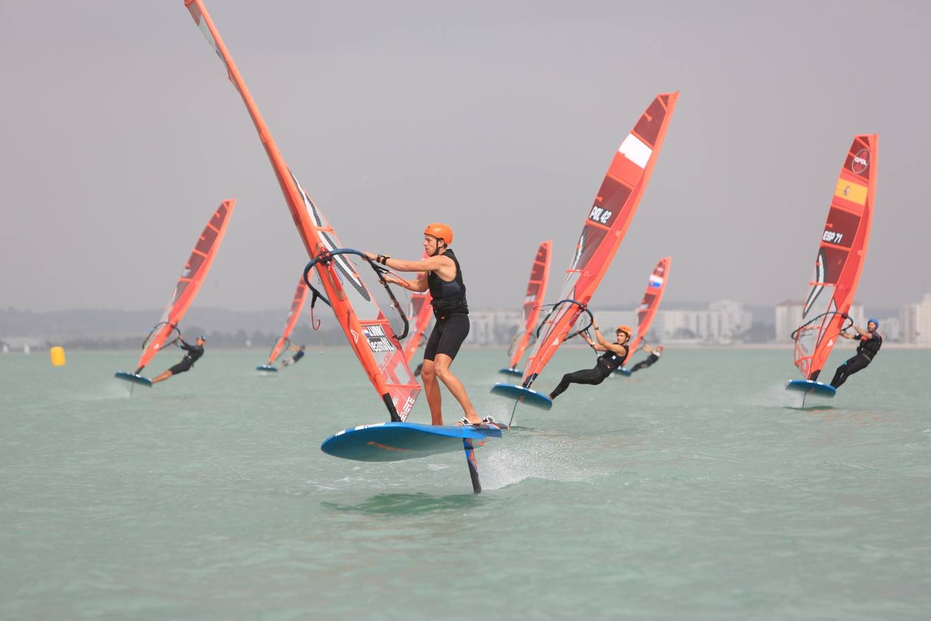 FOTOS: La Semana Olímpica Andaluza de vela, en la Bahía de Cádiz