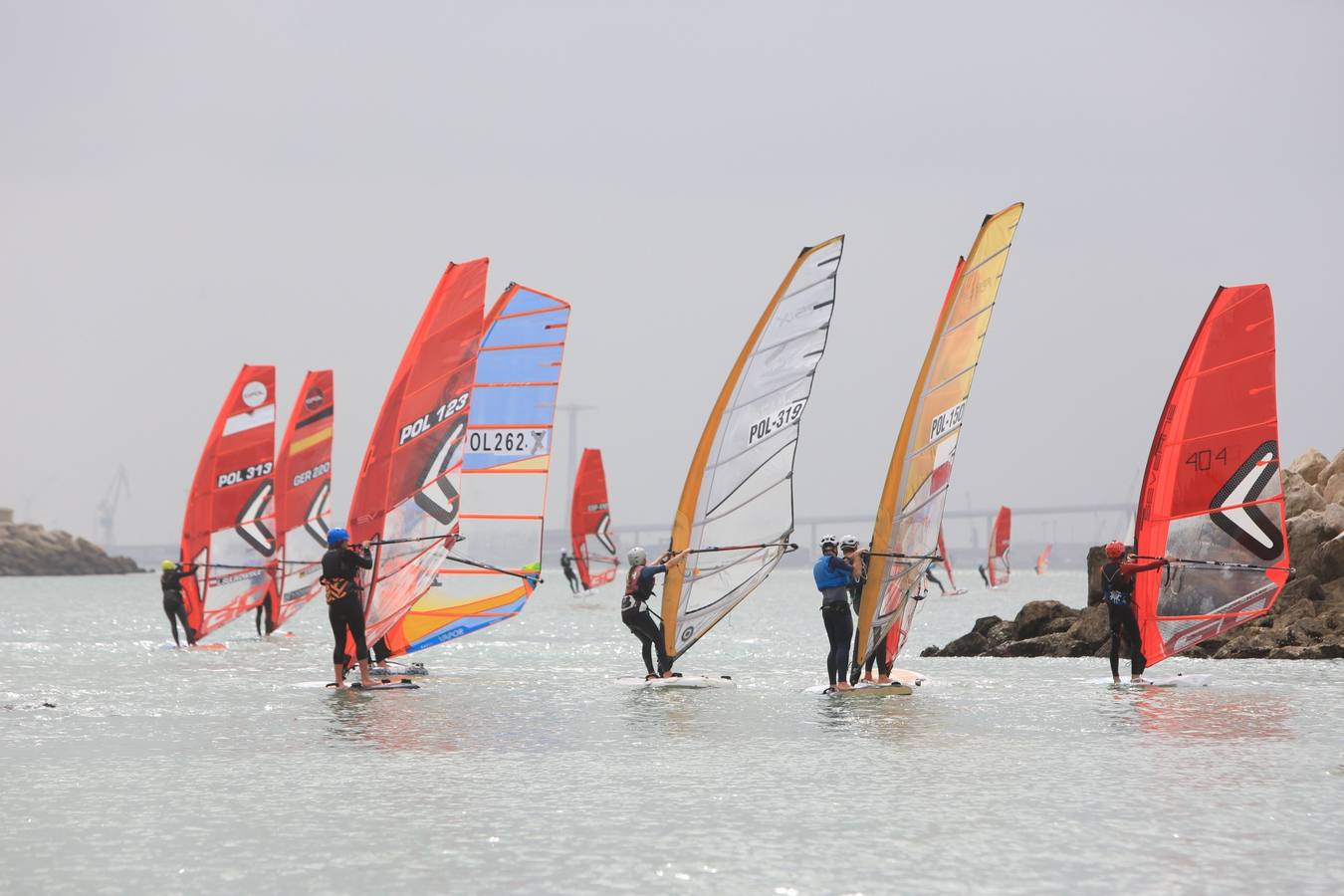 FOTOS: La Semana Olímpica Andaluza de vela, en la Bahía de Cádiz