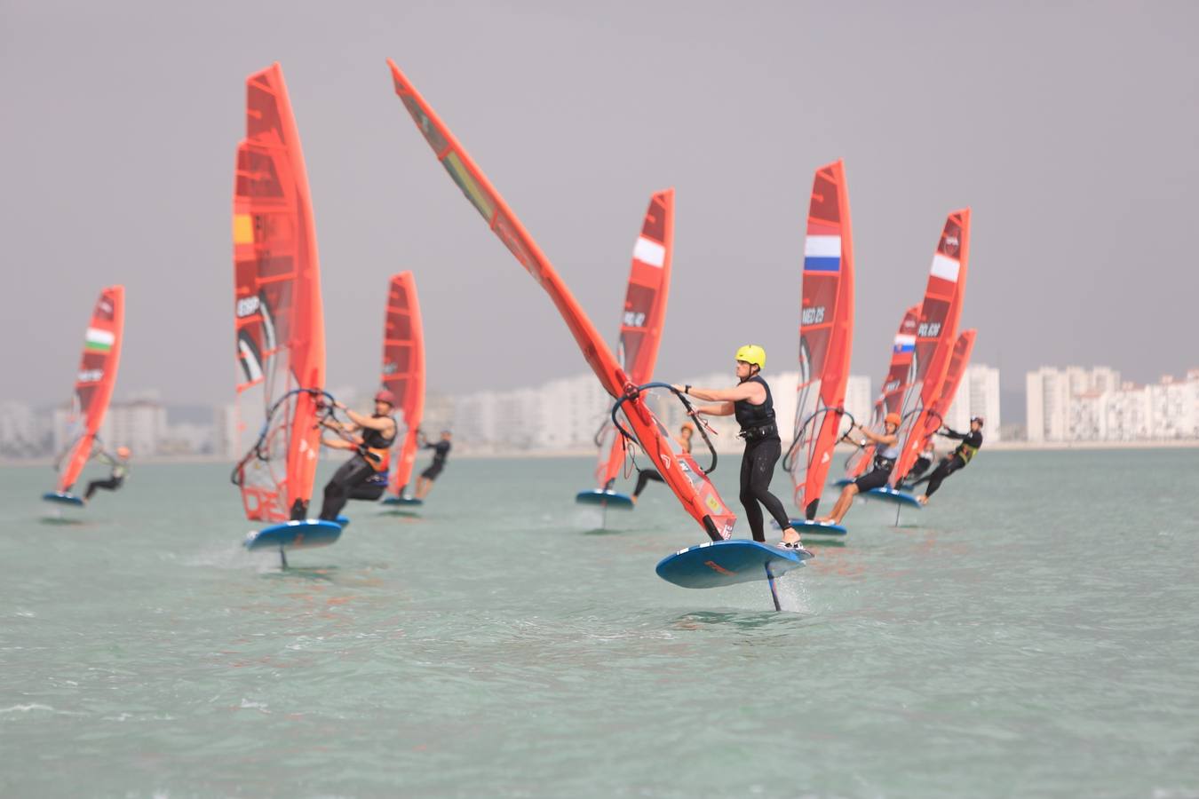 FOTOS: La Semana Olímpica Andaluza de vela, en la Bahía de Cádiz