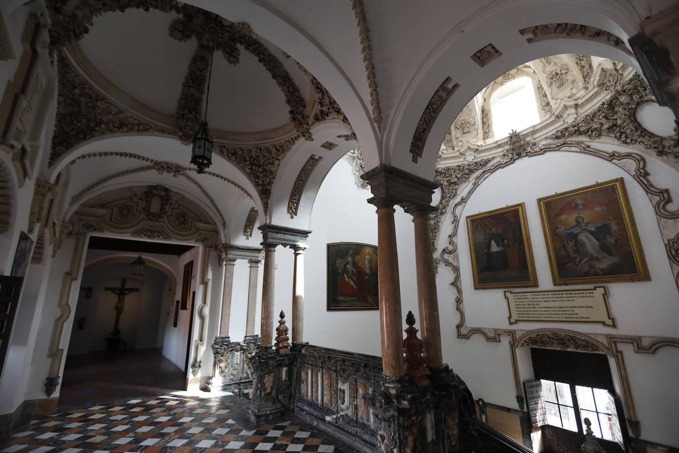 El patrimonio del Colegio de La Inmaculada de Córdoba, en imágenes