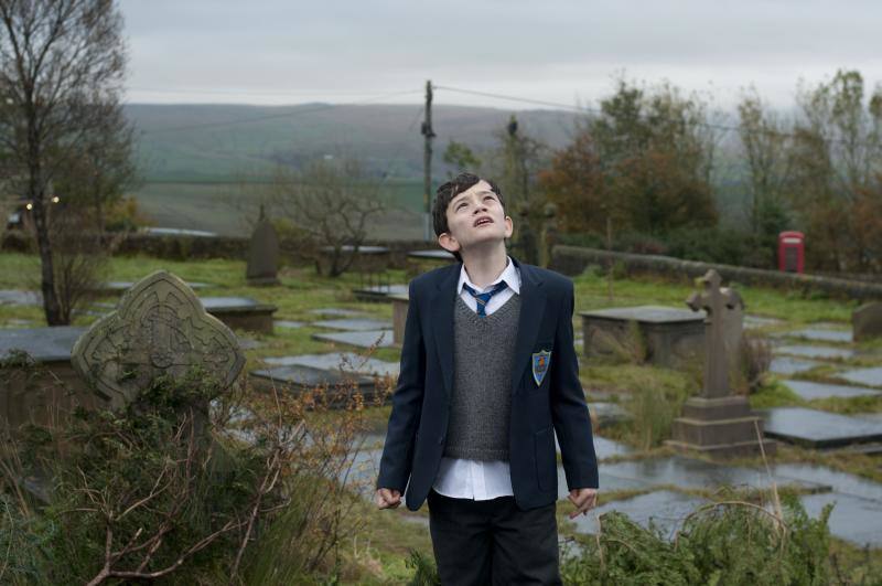 'Un monstruo viene a verme' (2016). 9 premios. Años después, Amenábar volvió a triunfar con otra película en inglés, como ya hiciera con 'Los otros'.  Su monstruo es la adaptación de una sugerente novela corta de Patrick Ness, de apellido más que apropiado para estas lides. Un chico de 12 años se evade de su tragedia vital, una madre enferma de cáncer, con la ayuda del bicharraco. Gran reparto internacional, con Sigourney Weaver, Felicity Jones y Liam Neeson, además de nuestra Geraldine Chaplin.