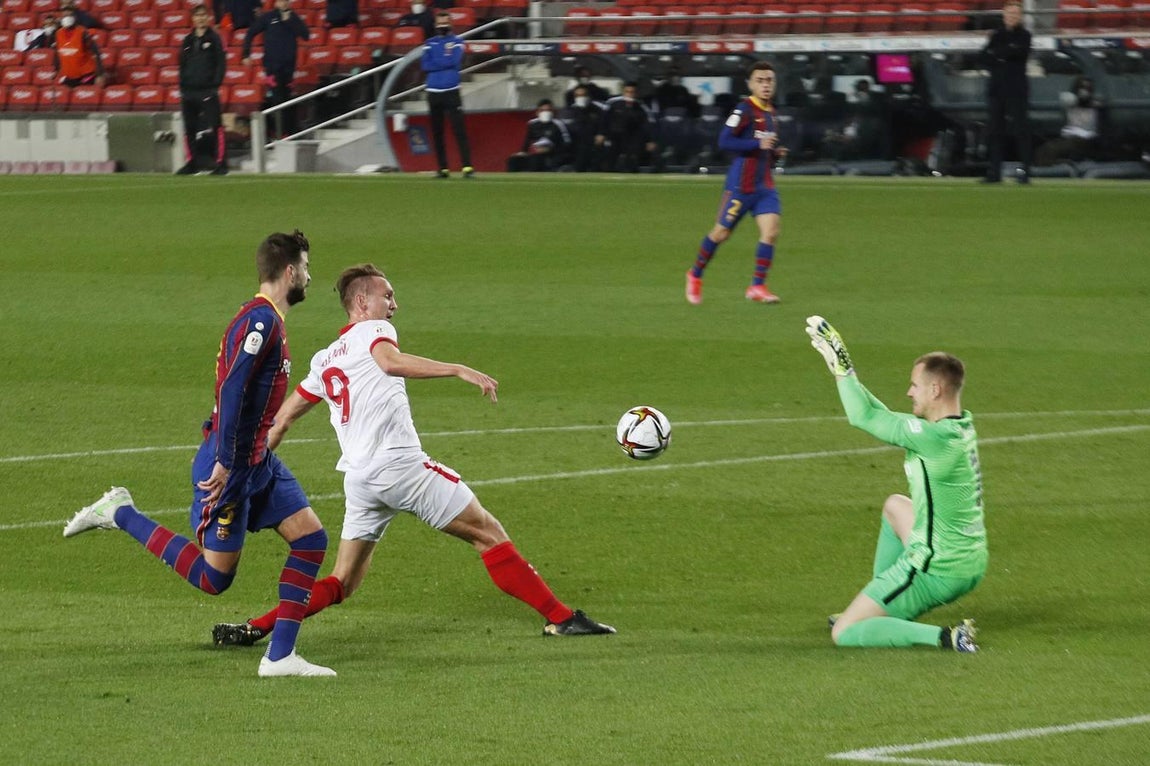 En imágenes, la vuelta de semifinales de la Copa del Rey entre el Barcelona y el Sevilla