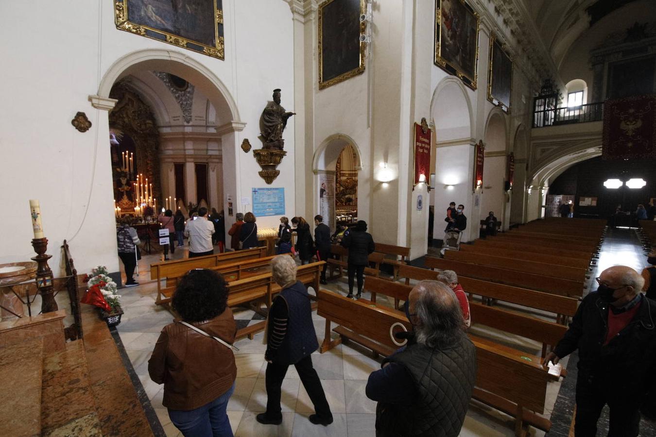 Las veneraciones del primer viernes de marzo en Córdoba, en imágenes
