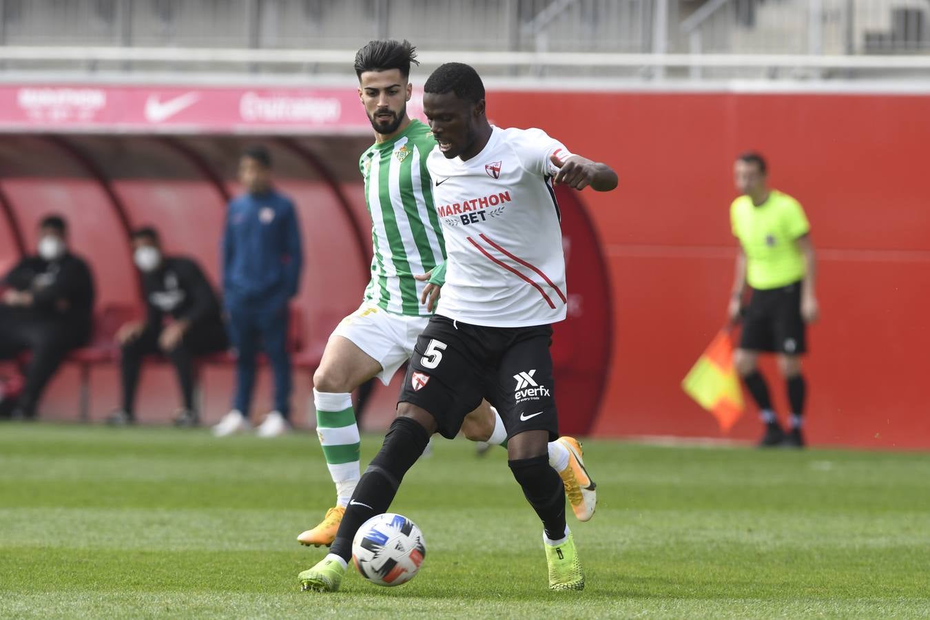 Fotogalería: Las mejores imágenes del Sevilla Atlético-Betis Deportivo