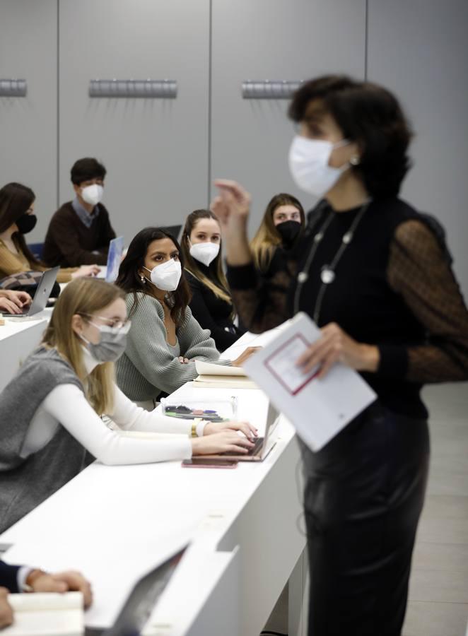 La universidad vuelve a las clases en Córdoba, en imágenes