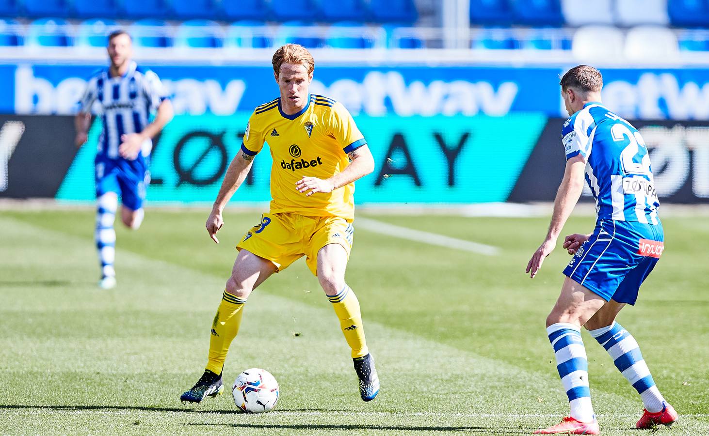 FOTOS: Las imágenes del empate del Cádiz ante el Alavés