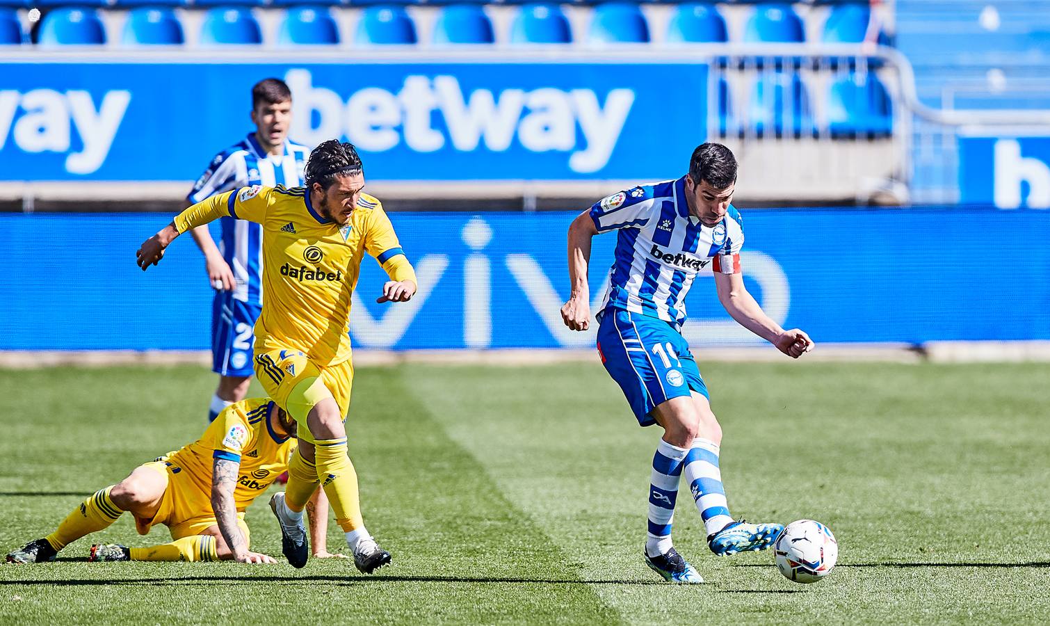 FOTOS: Las imágenes del empate del Cádiz ante el Alavés