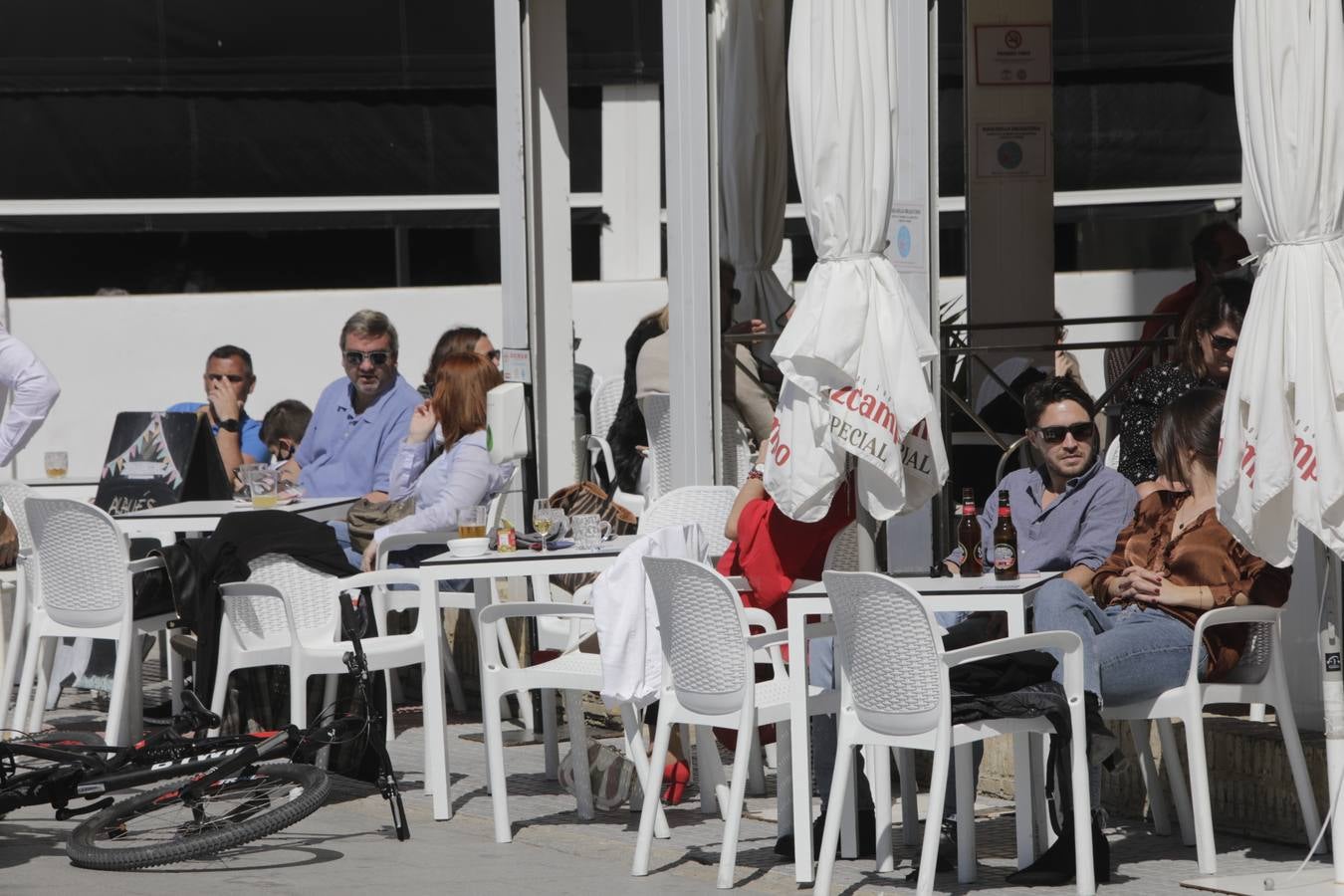 Fotos: ambiente en Cádiz en este primer sábado en el que la provincia está en nivel 2