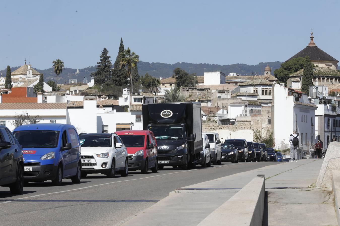 La protesta de los hosteleros de Córdoba, en imágenes