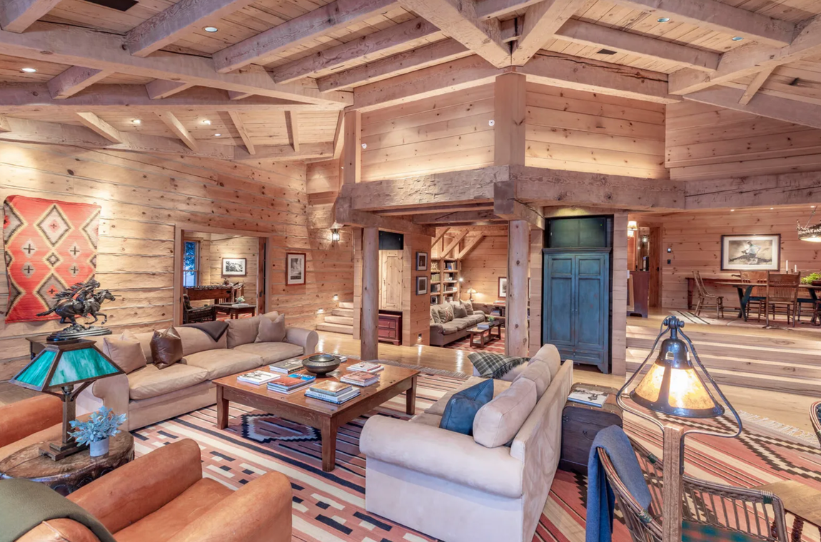 Así es el rancho de Tom Cruise. Ahora, Cruise ha decidido dar definitivamente el paso de la mano de LIV Sotheby’s International Realty y pedir 39,9 millones de dólares (33,18 millones de euros), una rebaja bastante considerable con respecto al precio inicial. Sin duda, ha escogido el momento perfecto, ya que, tras el confinamiento al que se ha visto sometido el mundo entero, el mercado inmobiliario en la zona está en pleno auge.