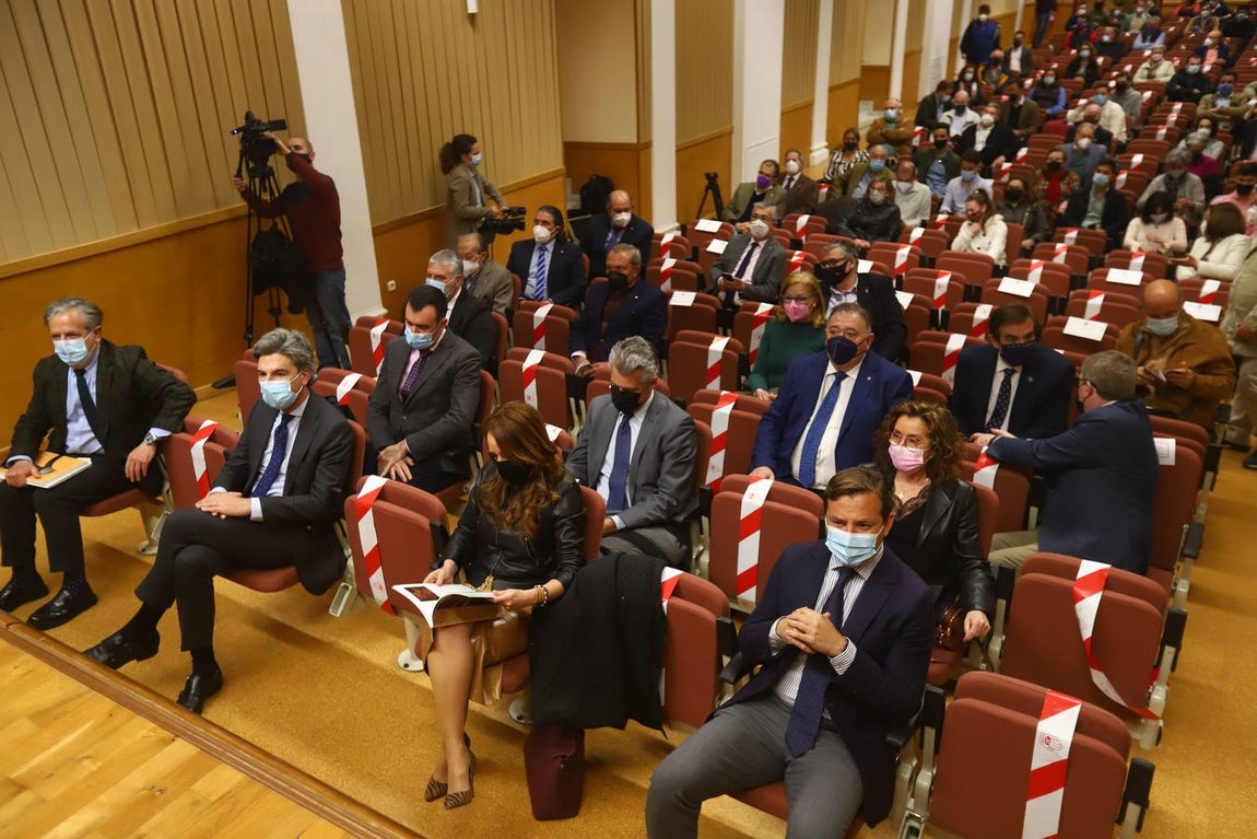 La presentación de la revista &#039;Córdoba Cofrade&#039;, en imágenes