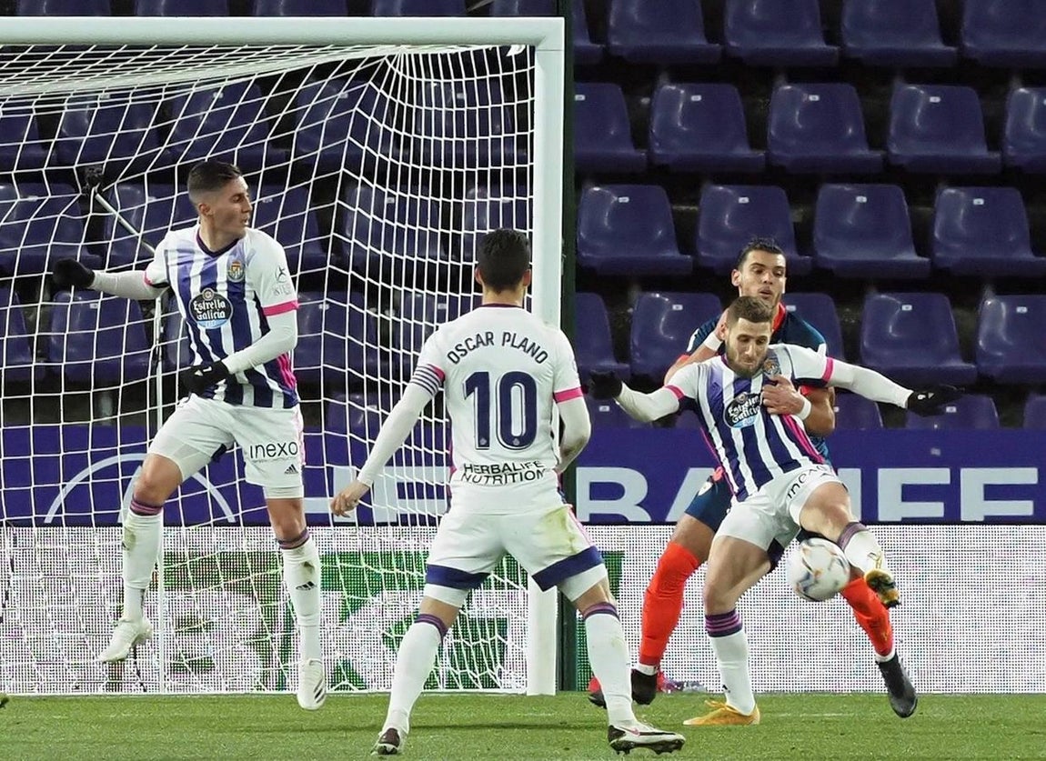Fotogalería del partido entre el Valladolid y el Sevilla F.C.