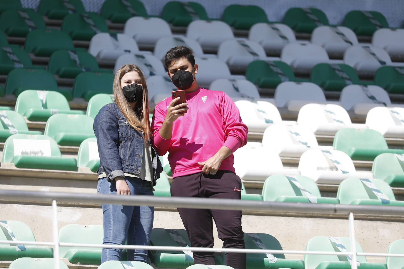 Las mejores imágenes del ambiente en el Córdoba CF - Betis Deportivo