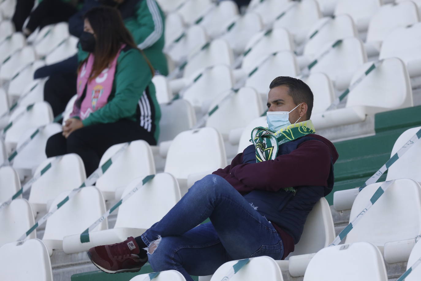 Las mejores imágenes del ambiente en el Córdoba CF - Betis Deportivo